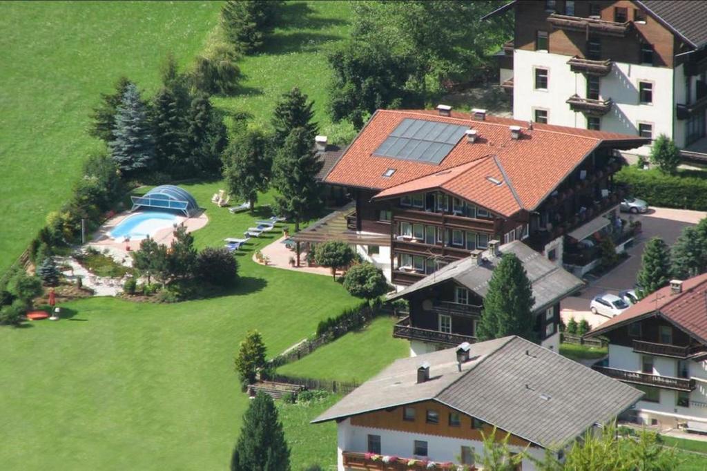 Haus Angela Otel Sankt Jakob in Defereggen Dış mekan fotoğraf