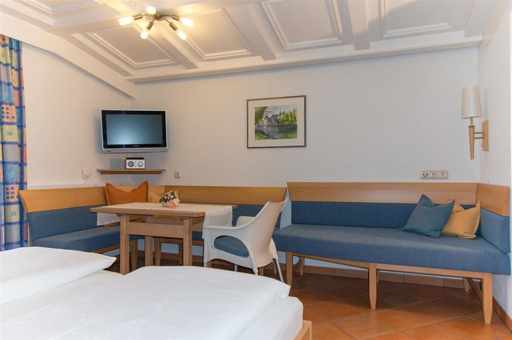 Haus Angela Otel Sankt Jakob in Defereggen Oda fotoğraf